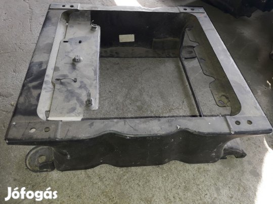 Renault Trafic Bal Első Ülés Tartó Bak