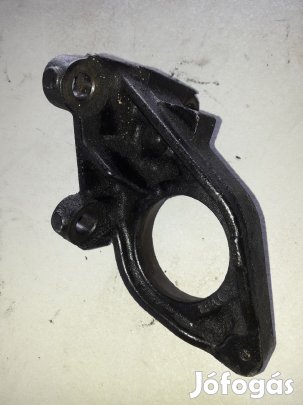 Renault Trafic Jobb Féltengely Tartó Bak