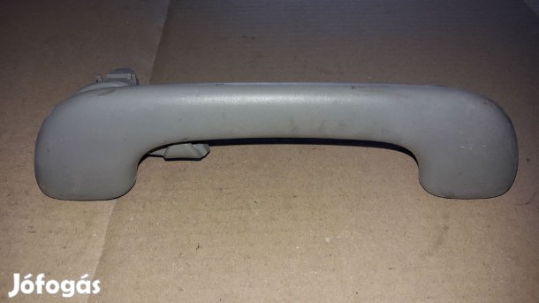 Renault Trafic Kapaszkodó