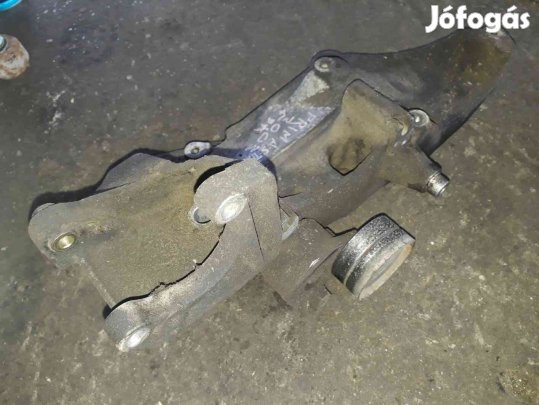 Renault Trafic Kormányszervó Szivattyú Tartó Bak - Generátor Tartó