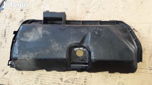 Renault Trafic Motor Burkolat