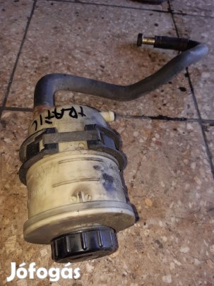 Renault Trafic Szervó Olaj Tartály