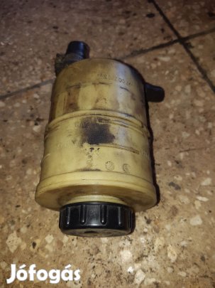 Renault Trafic Szervó Olaj Tartály