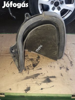 Renault Trafic Üzemanyag Betöltő Védő Burkolat