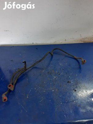 Renault Trafic Üzemanyag Cső