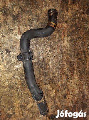 Renault Trafic Vízcső