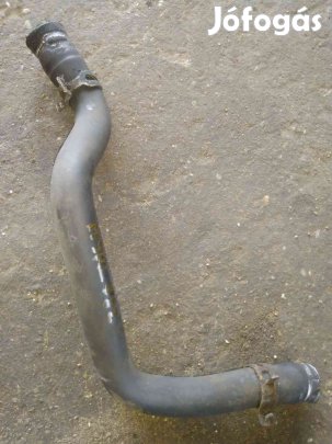 Renault Trafic Vízcső