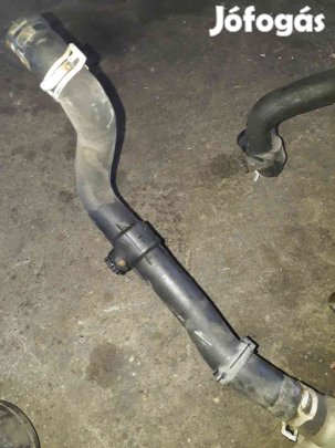 Renault Trafic Vízcső