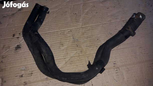 Renault Trafic Vízcső