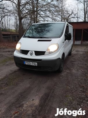 Renault Trafic teherautó