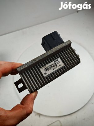 Renault Zoe hűtőventillátor előtét ellenállás 296103254R használt