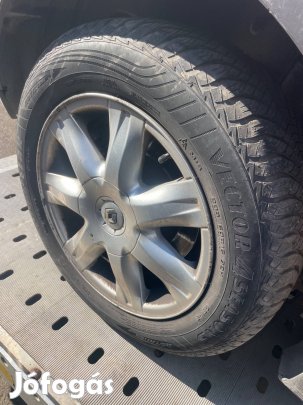 Renault laguna 3 gyári alufelni 205/60e16 nyári gumival