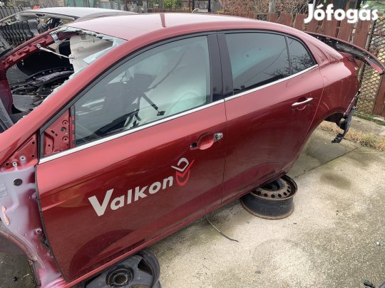 Renault megane IV 4 grandcoupe ajtó sárvédő csomagtérajtó lökhárító 