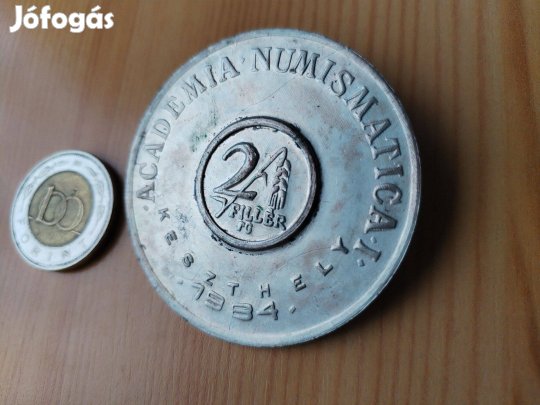 Rendezői jelvény 1984-es Keszthelyi Numizmatikai Akadémia rit
