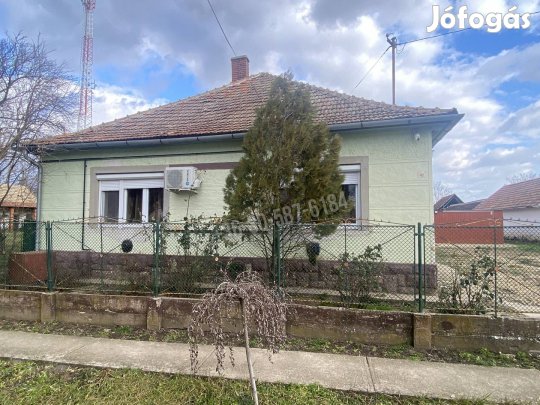 Rendkívül kedvező áron!!!!! 2,5 szobás családi ház  4_beho