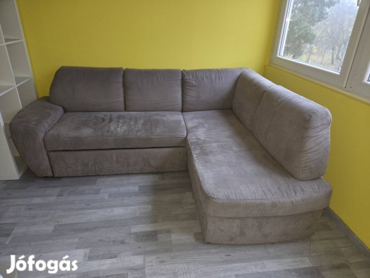 Rendkívüli lehetőség! Bőrhatású sarokülő eladó!