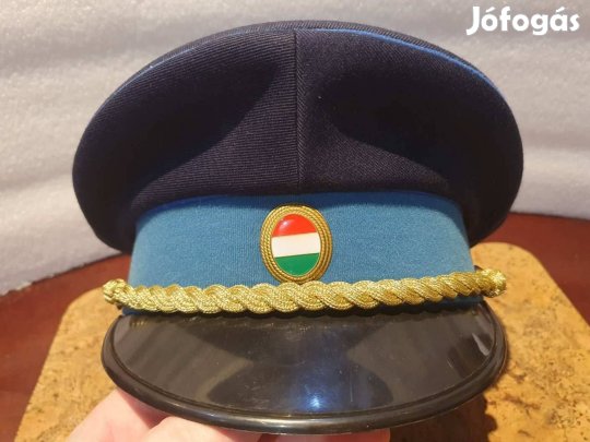 Rendőrségi tiszti tányérsapka egyenruha újszerű militária 57-es