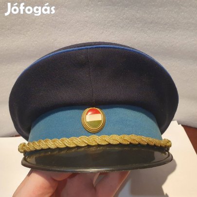 Rendőrségi tiszti tányérsapka egyenruha újszerű militária farsang jelm