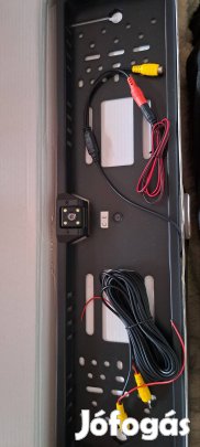 Rendszám táblába épithető tolatókamera