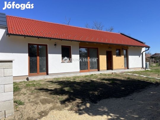 Répcelaki 86 nm-es ház eladó