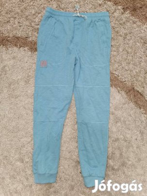 Reserved 158 melegítő naci lecímkézett