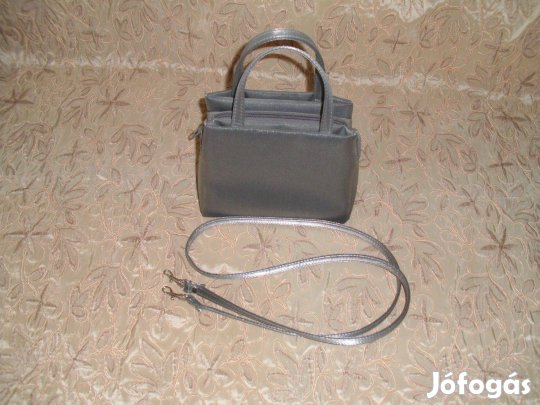 Reserved ezüst színű mini táska - crossbody táska