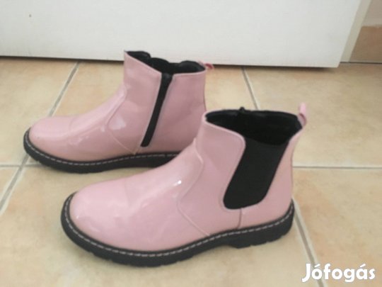 Reserved lakk lány bakancs 35-ös