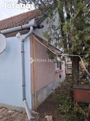 Részlegesen felújított