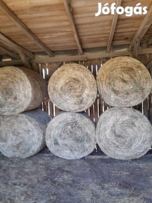 Réti széna eladó