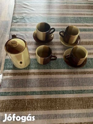 Retro 4 személyes kávéscsésze készlet kiöntővel