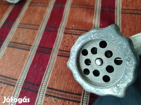 Retro 8-as húsdaralo 