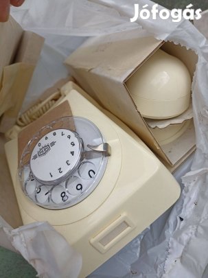 Retro Bakelit Tárcsás Telefon fehér Vajszínű 1979 03 CB76MM Bontatlan