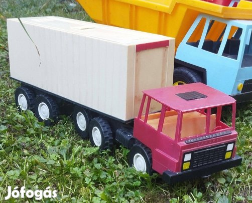 Retro Camokob teherautó
