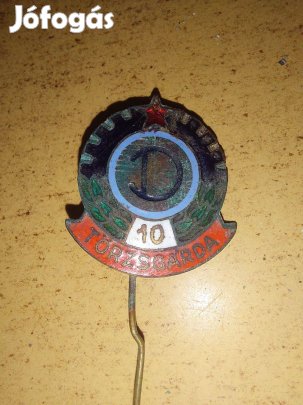 Retró Danuvia kitűző eladó