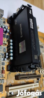 Retro Intel Pentium II + Socket 370 CPU + Slocket adapter - Egyben