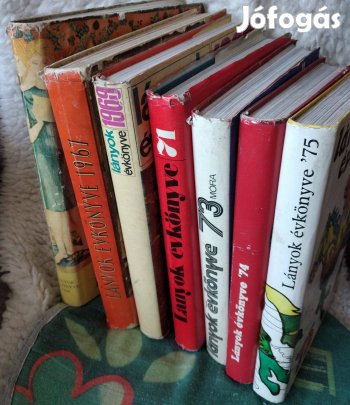 Retro Lányok évkönyvek Egerben eladóak