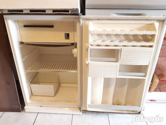 Retro Lehel 160/19L-es hűtőgép kis fagyasztóval működő