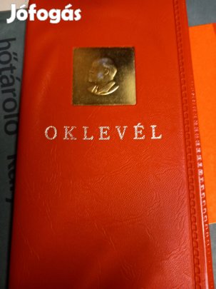 Retro Oklevél Danuvia Gépgyár 1985. díszkötésbe Lenin dombormű