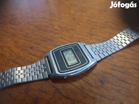 Retro Roamer kvarcóra