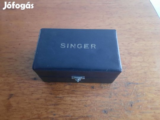 Retro Singer varrógép doboz