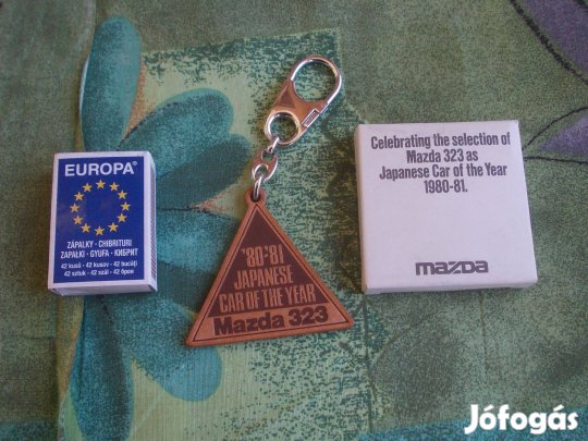 Retro Veterán Autó Mazda Kulcstartó