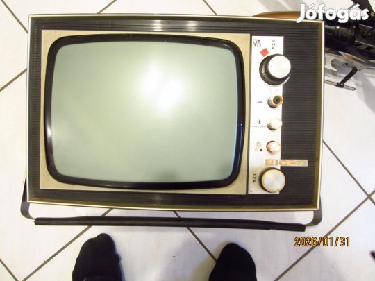 Retro Videoton hordozható TV TT- 695 OCU