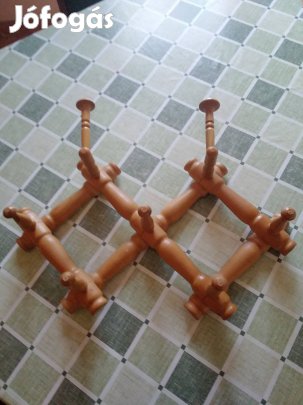 Retró, állítható szélességű,  esztergált fogas kalaptartóval 