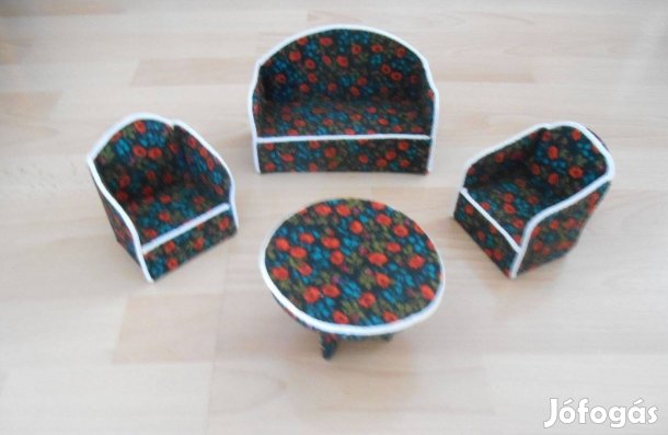 Retro, játék nappali bababútor