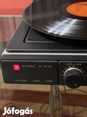 Retró lemezjátszó