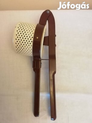 Retró, nagyon nehéz, erős krumlinyomó újszerű állapotban