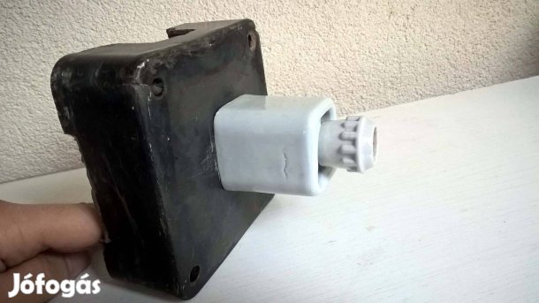 Retró, olvadó biztosíték foglalat szerelőtáblával