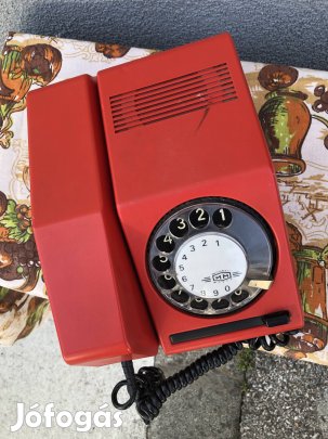 Retró  piros telefon