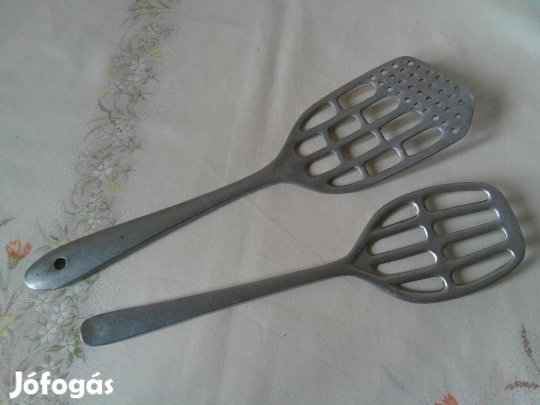 Retro, régi aluminium húskiszedő, húsforgató lapát ( 2 db. )