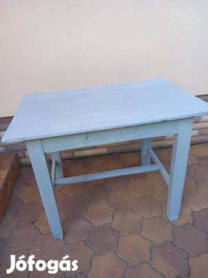 Retró, világosszürke konyhaasztal